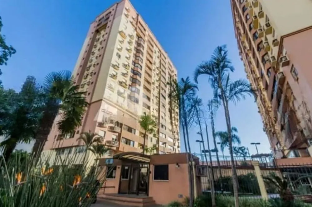 Apartamento para venda no bairro Vila Ipiranga em Porto Alegre