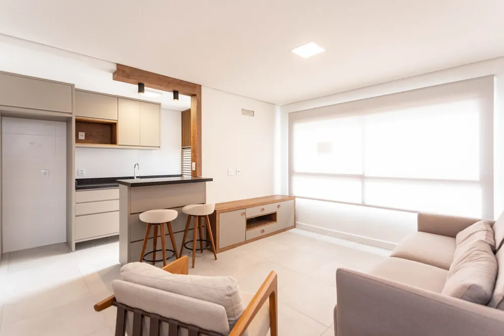 Apartamento para venda no bairro Vila Ipiranga em Porto Alegre