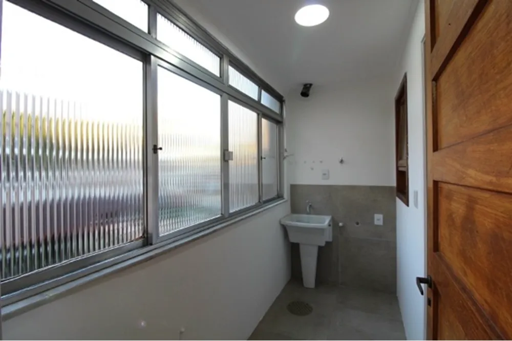 Apartamento para venda no bairro Floresta em Porto Alegre