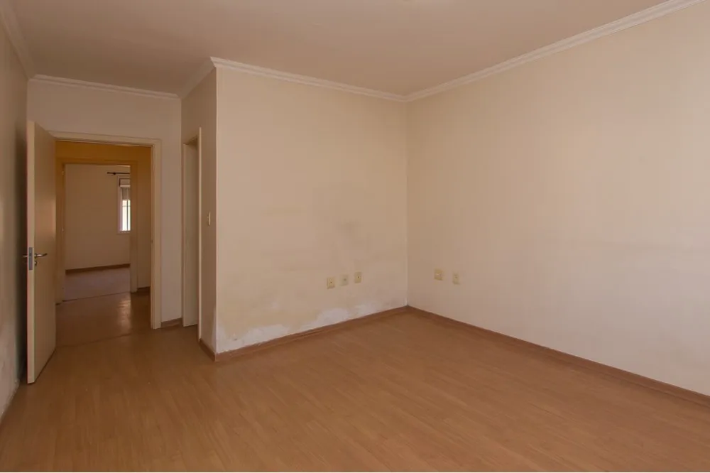 Casa para venda no bairro Vila Ipiranga em Porto Alegre