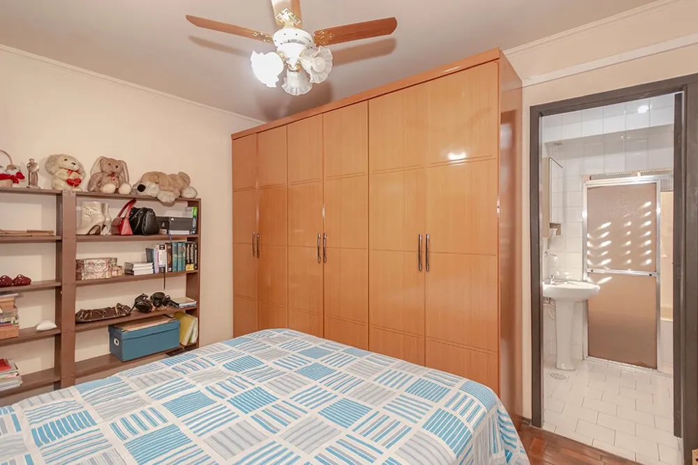 Casa para venda no bairro São Sebastião em Porto Alegre