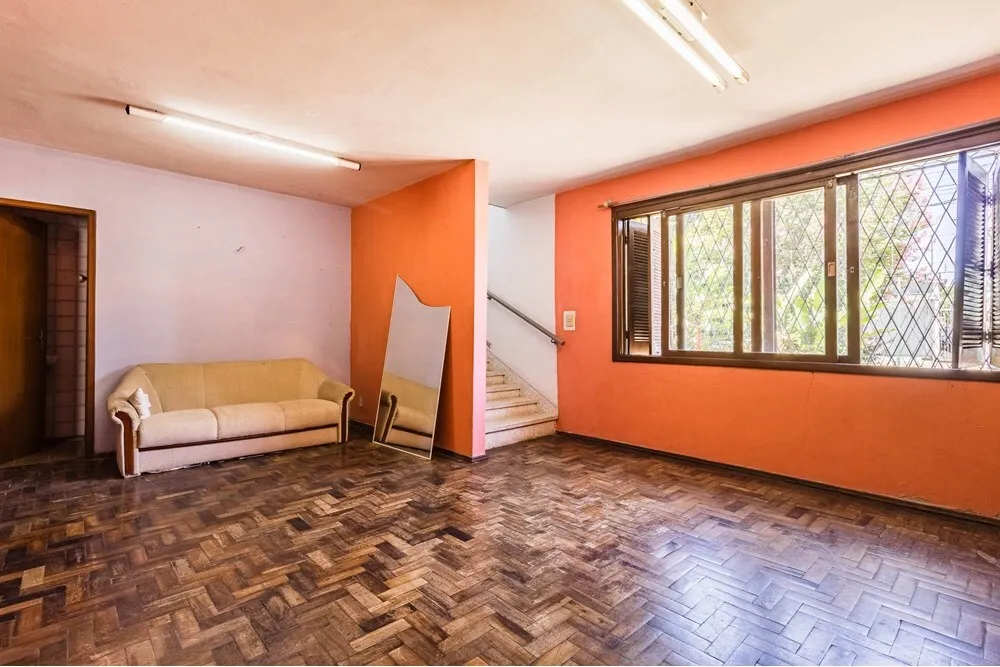 Casa para venda no bairro Partenon em Porto Alegre