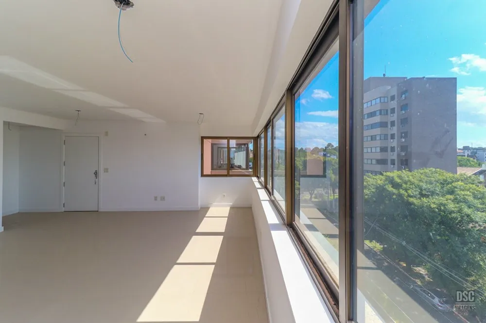 Apartamento para venda no bairro Jardim Planalto em Porto Alegre