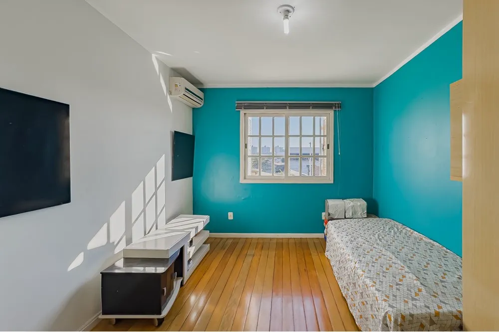Casa para venda no bairro Sarandi em Porto Alegre
