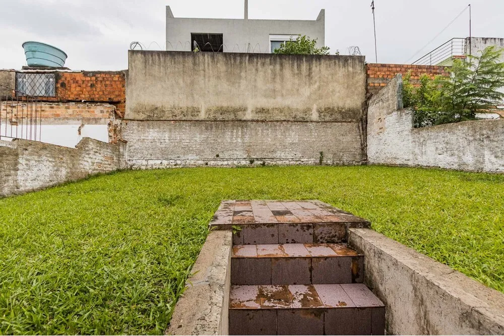Casa para venda no bairro Vila Ipiranga em Porto Alegre