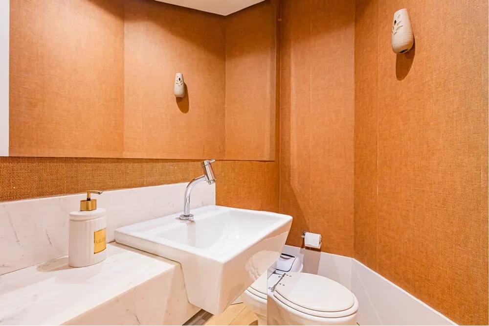 Sala para venda no bairro Chácara das Pedras em Porto Alegre
