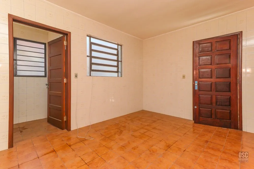 Casa para venda no bairro Vila Ipiranga em Porto Alegre