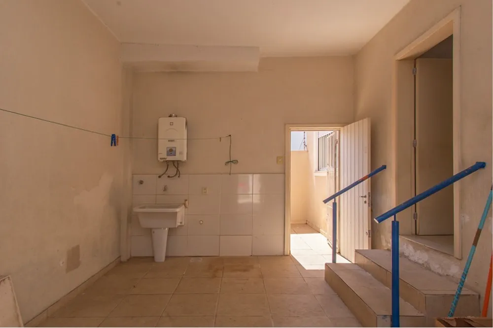 Casa para venda no bairro Vila Ipiranga em Porto Alegre
