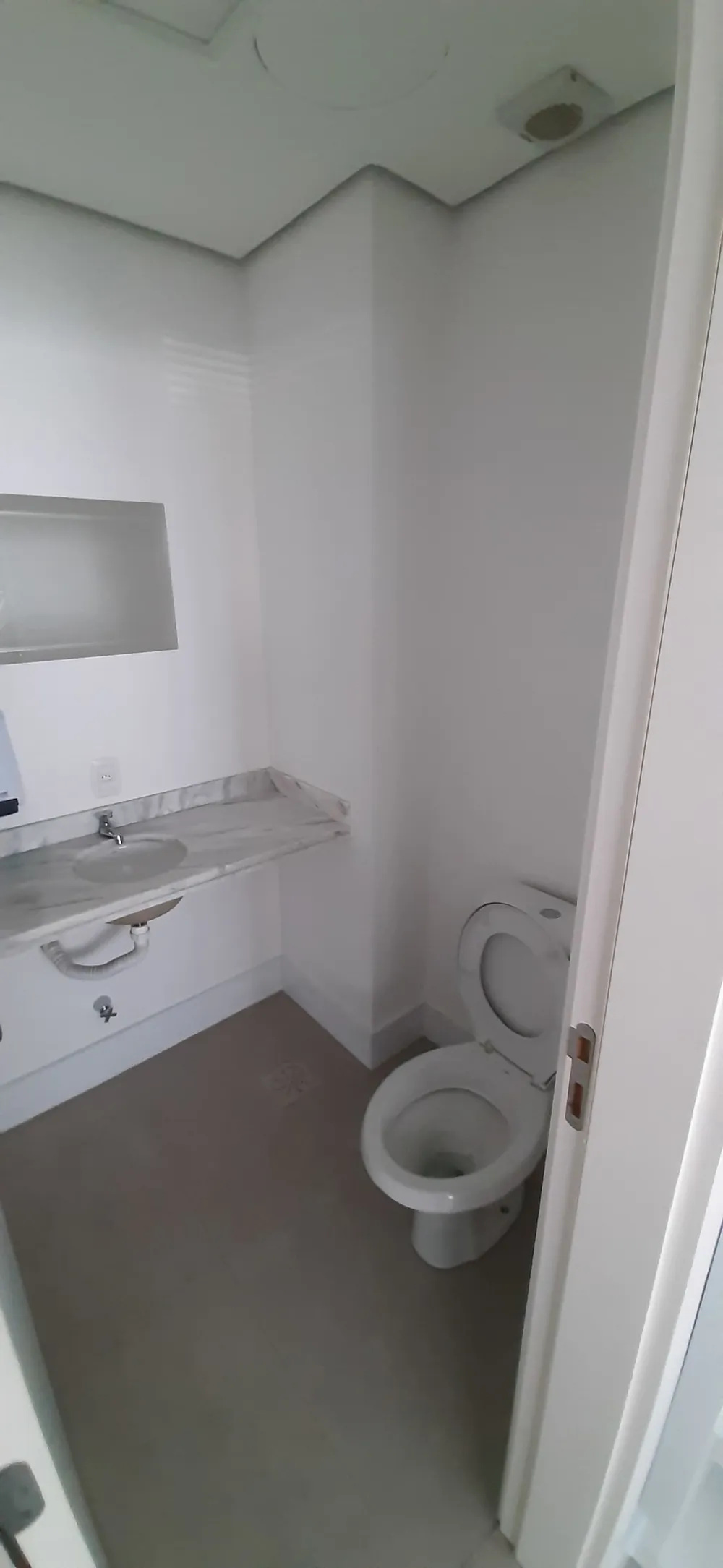 Sala para venda no bairro Menino Deus em Porto Alegre