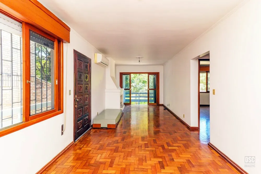 Casa para venda no bairro Vila Ipiranga em Porto Alegre