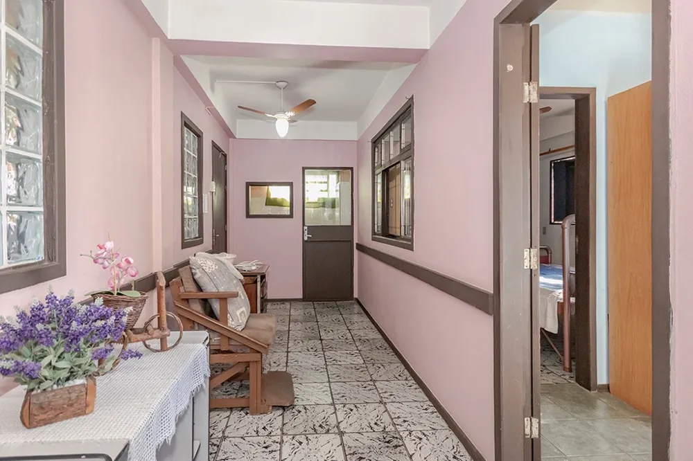 Casa para venda no bairro São Sebastião em Porto Alegre