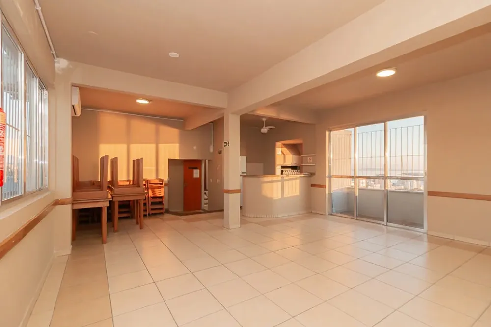 Apartamento para venda no bairro Centro Histórico em Porto Alegre