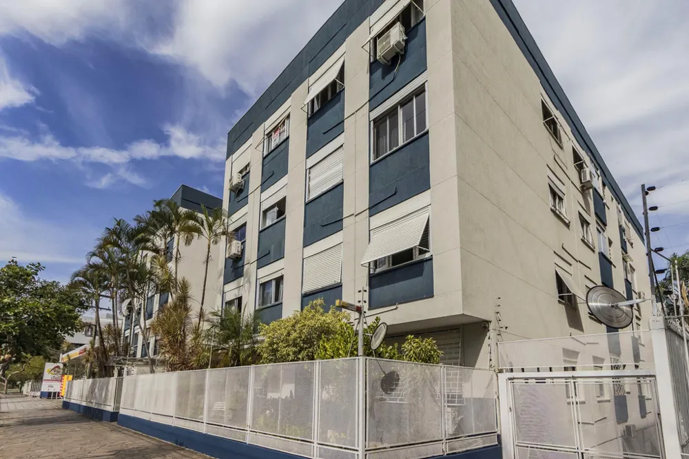 Apartamento para venda no bairro Azenha em Porto Alegre