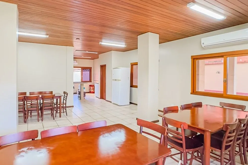 Apartamento para venda no bairro Jardim Lindóia em Porto Alegre