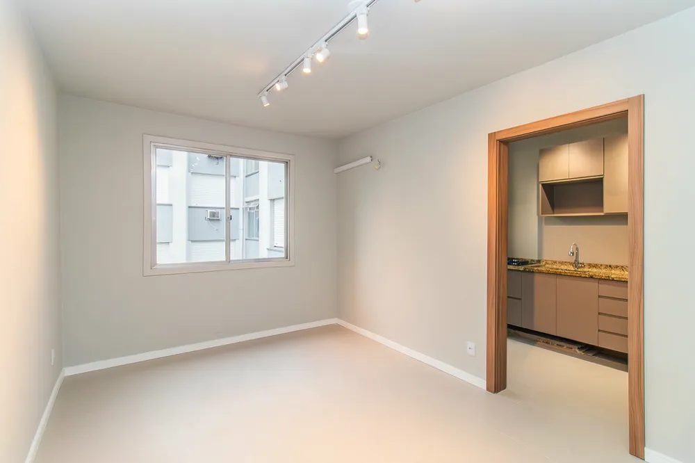 Apartamento para venda no bairro Vila Ipiranga em Porto Alegre