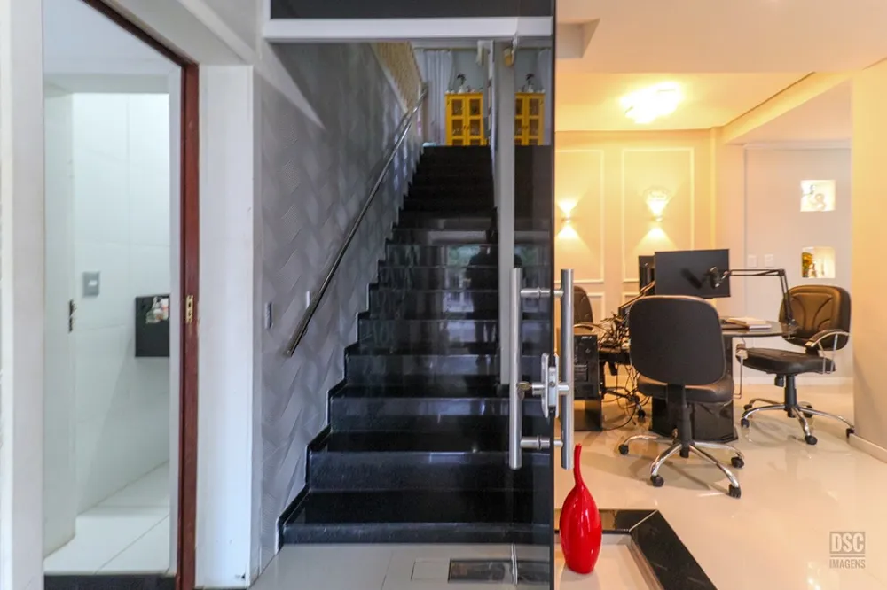Casa para venda no bairro Jardim Itu em Porto Alegre