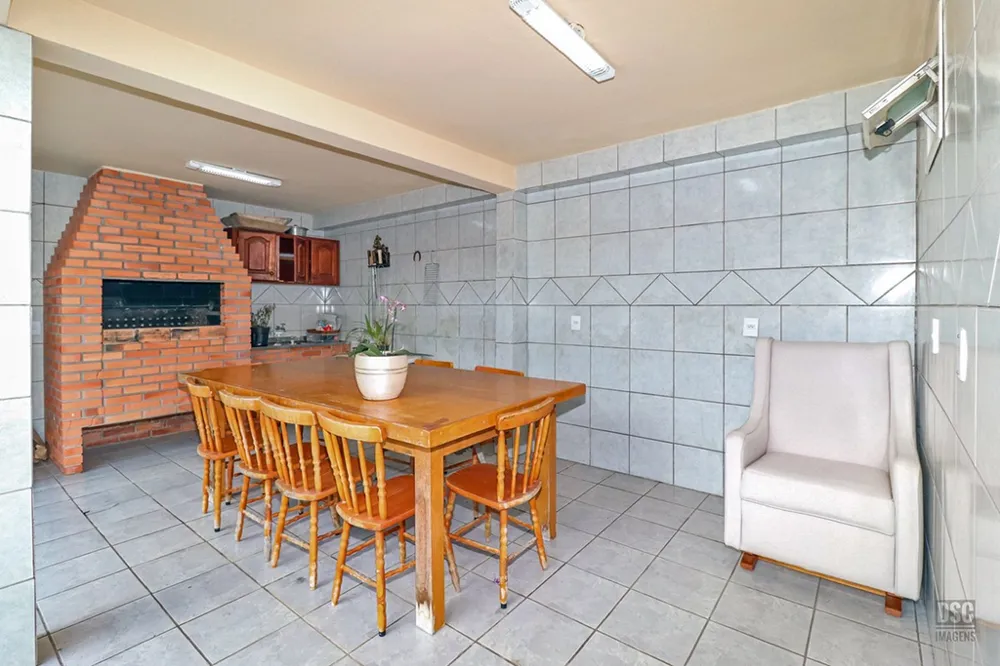 Casa para venda no bairro Jardim Itu em Porto Alegre