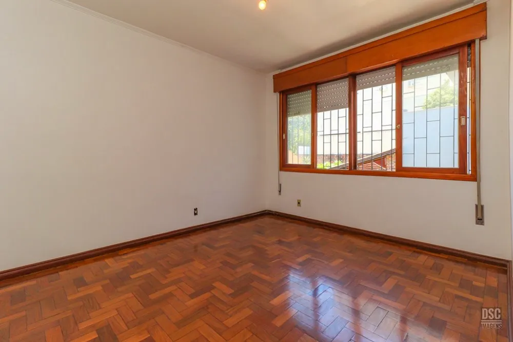 Casa para venda no bairro Vila Ipiranga em Porto Alegre
