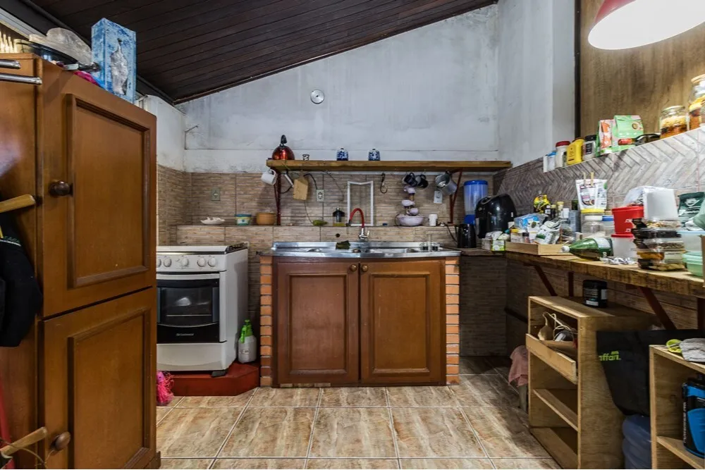Casa para venda no bairro Partenon em Porto Alegre