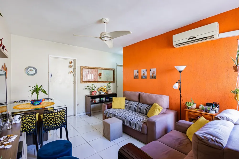 Apartamento para venda no bairro Vila Ipiranga em Porto Alegre