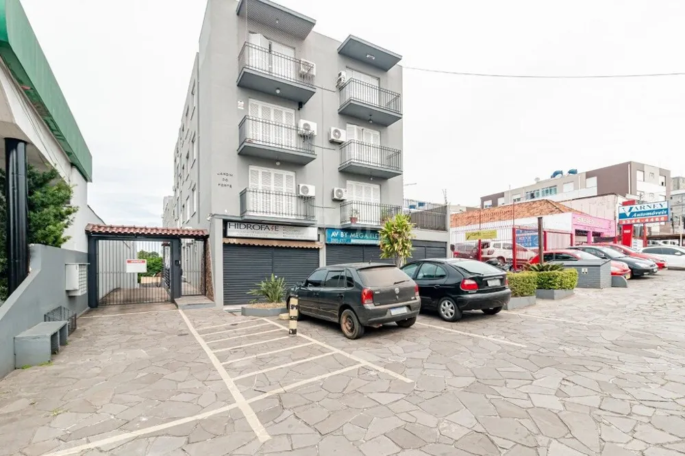 Apartamento para venda no bairro Vila Ipiranga em Porto Alegre