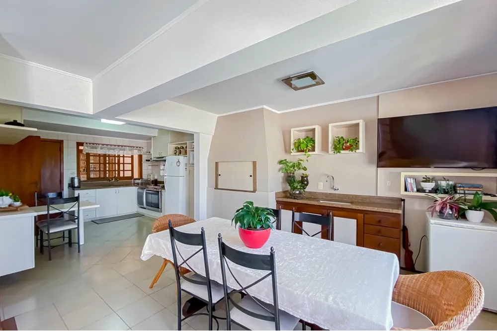 Casa para venda no bairro Teresópolis em Porto Alegre