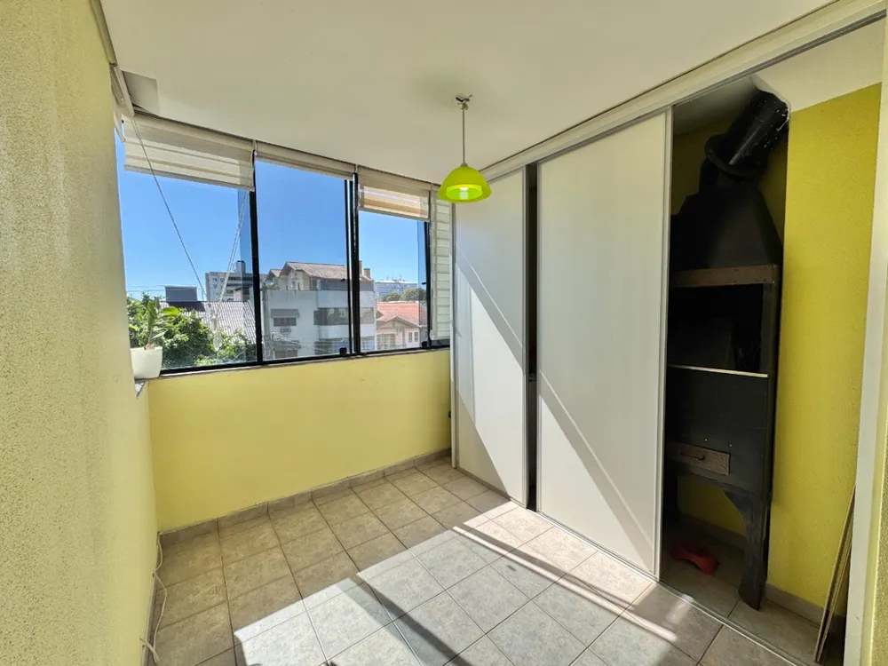 Apartamento para venda no bairro São Sebastião em Porto Alegre