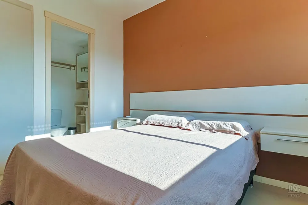 Apartamento para venda no bairro Vila Ipiranga em Porto Alegre