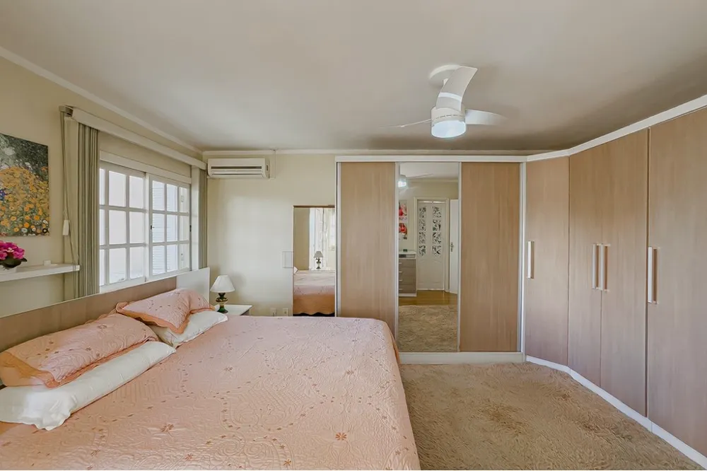 Casa para venda no bairro Sarandi em Porto Alegre