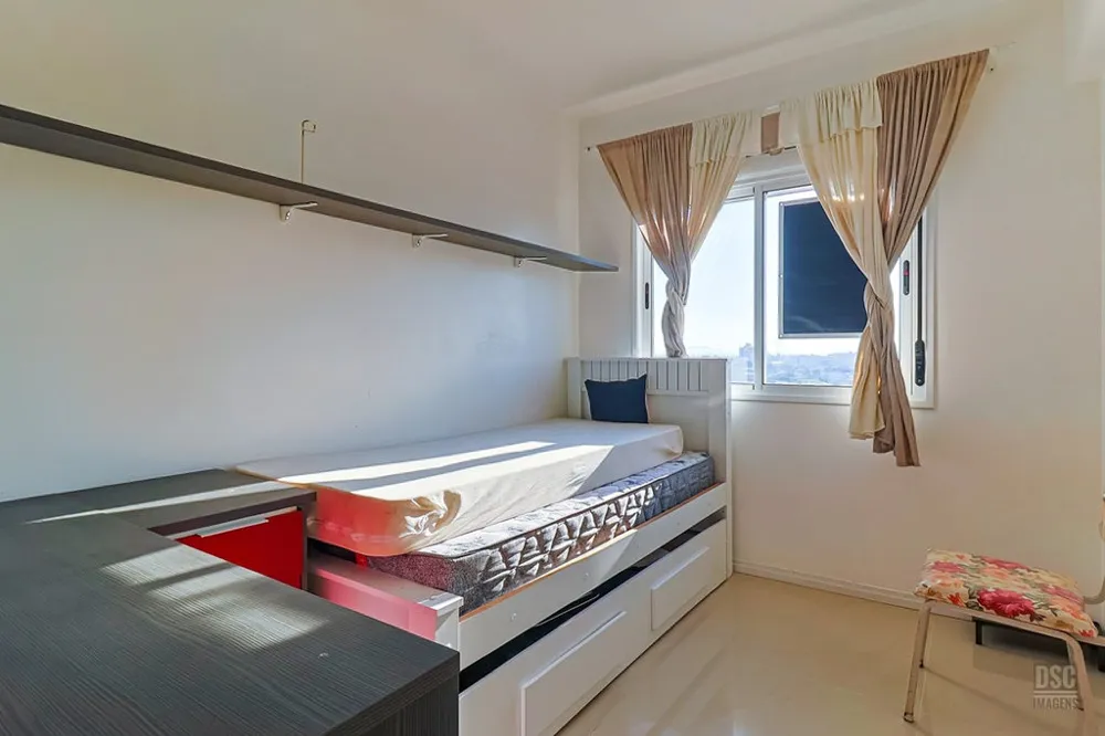 Apartamento para venda no bairro Vila Ipiranga em Porto Alegre