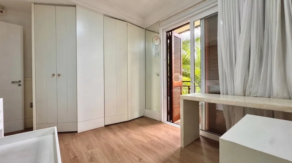 Casa em Condomínio para venda no bairro Três Figueiras em Porto Alegre