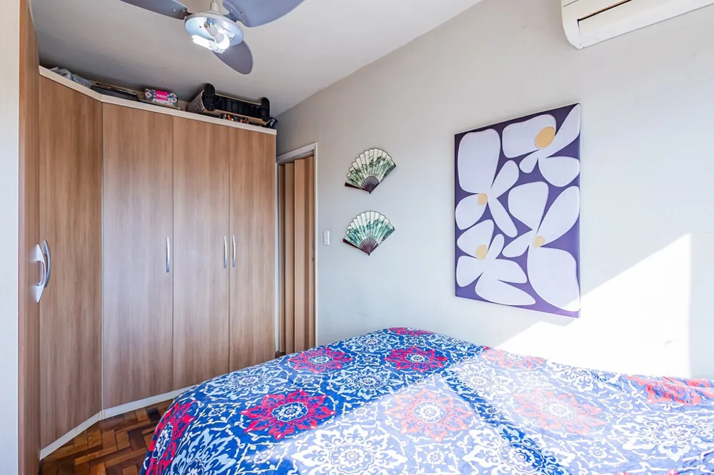 Apartamento para venda no bairro Vila Ipiranga em Porto Alegre