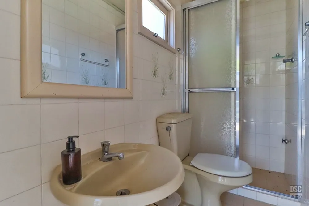 Casa para venda no bairro Vila Ipiranga em Porto Alegre