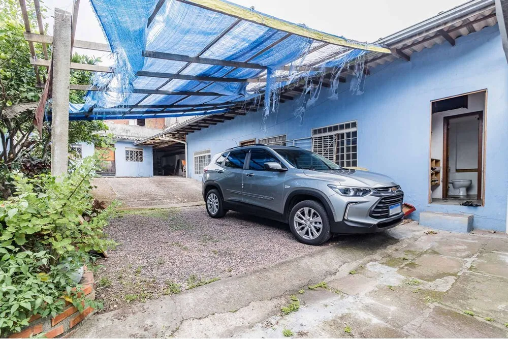 Casa para venda no bairro Partenon em Porto Alegre