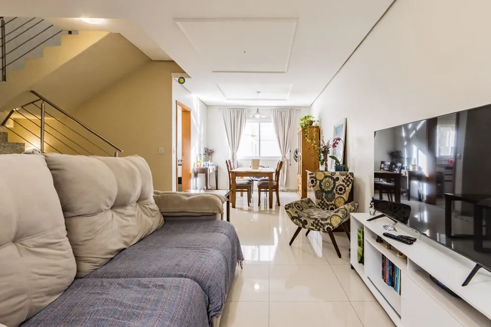 Casa em Condomínio para venda no bairro Vila Ipiranga em Porto Alegre