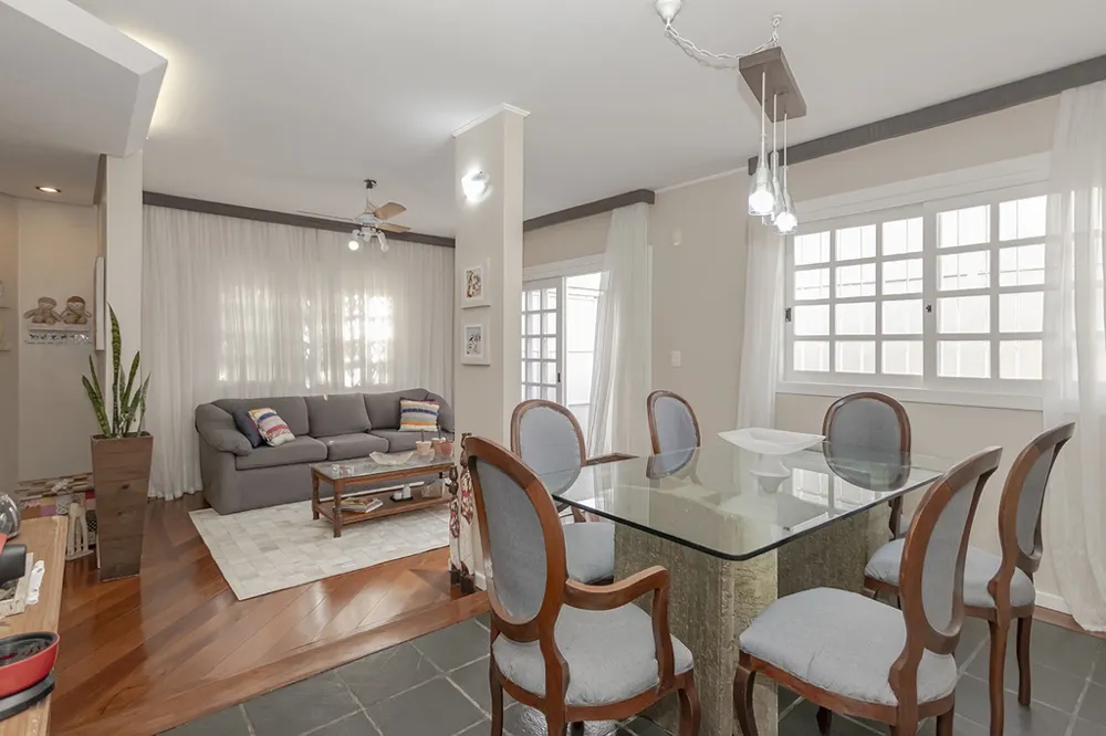 Casa para venda no bairro Jardim Itu em Porto Alegre