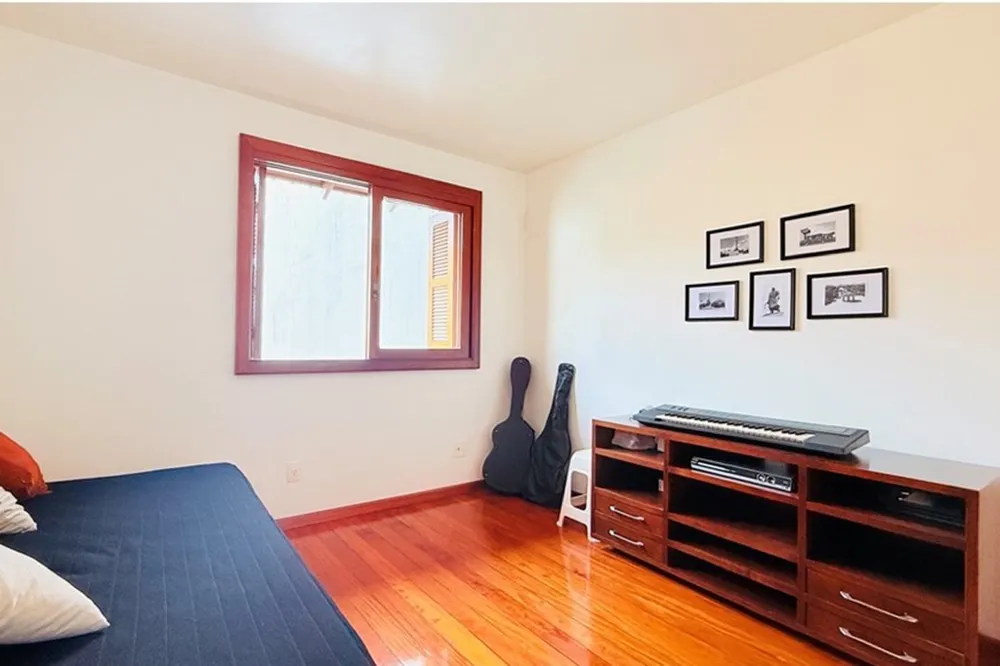 Casa para venda no bairro Teresópolis em Porto Alegre