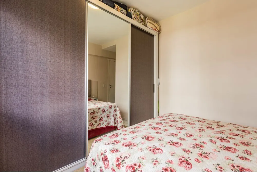 Apartamento para venda no bairro Vila Ipiranga em Porto Alegre