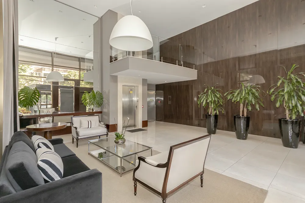 Triplex para venda no bairro Bela Vista em Porto Alegre