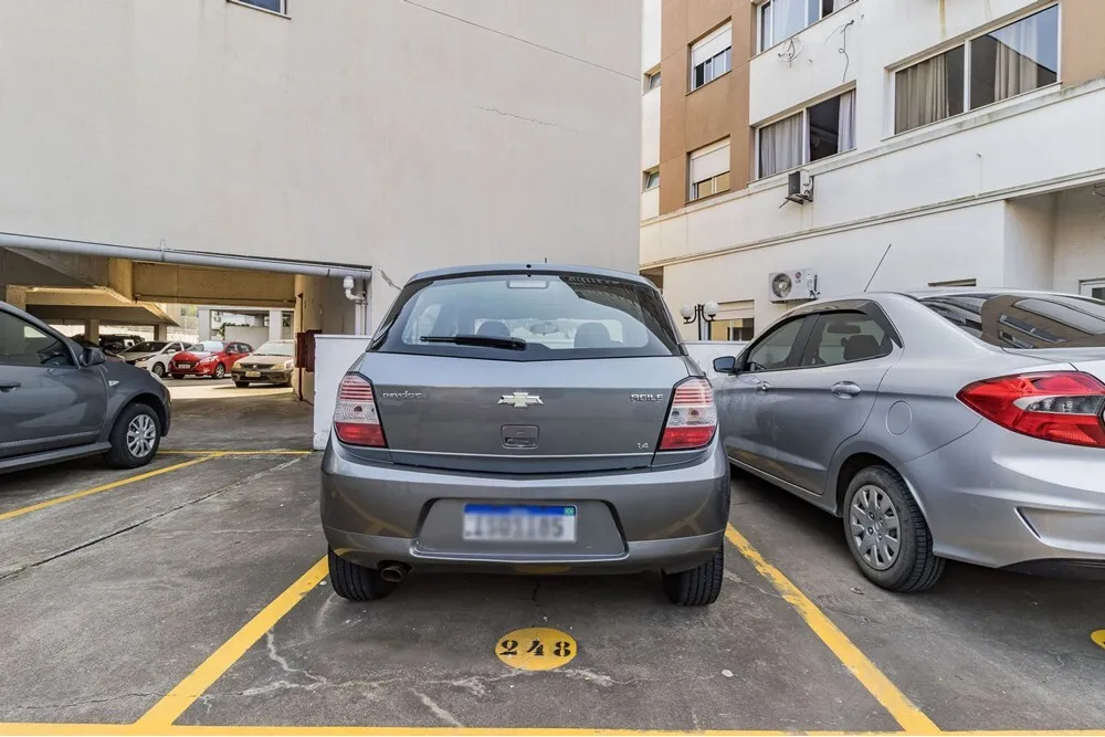 Apartamento para venda no bairro Vila Ipiranga em Porto Alegre