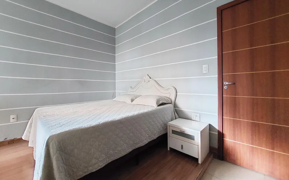 Casa para venda no bairro Floresta em Porto Alegre