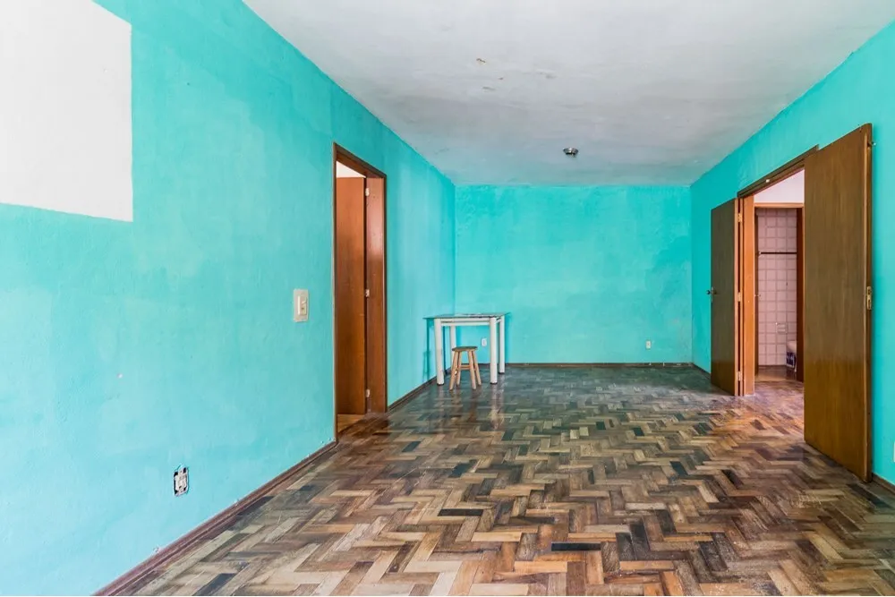Casa para venda no bairro Partenon em Porto Alegre