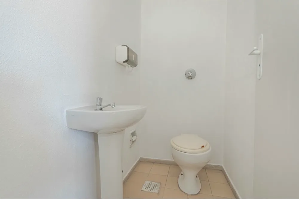 Sala para venda no bairro Auxiliadora em Porto Alegre