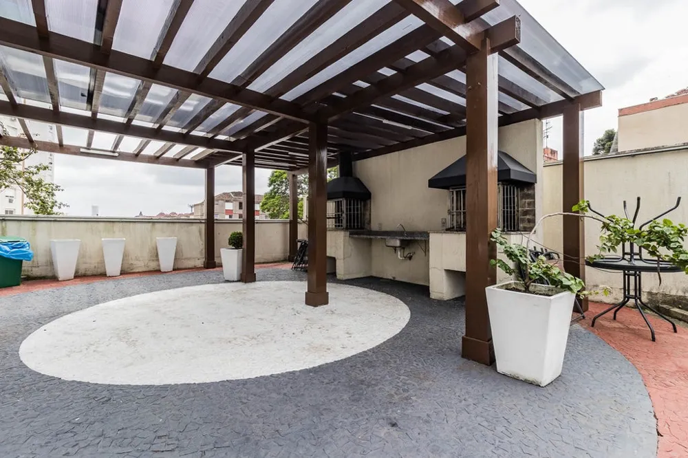 Apartamento para venda no bairro Vila Ipiranga em Porto Alegre