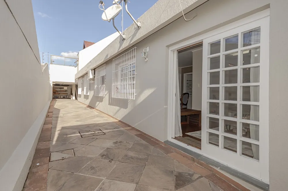 Casa para venda no bairro Jardim Itu em Porto Alegre
