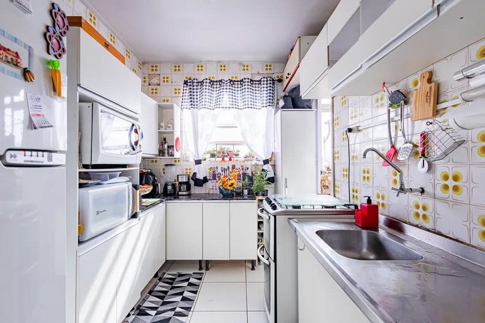 Apartamento para venda no bairro Vila Ipiranga em Porto Alegre