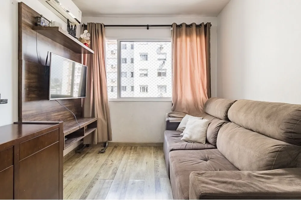 Apartamento para venda no bairro Vila Ipiranga em Porto Alegre