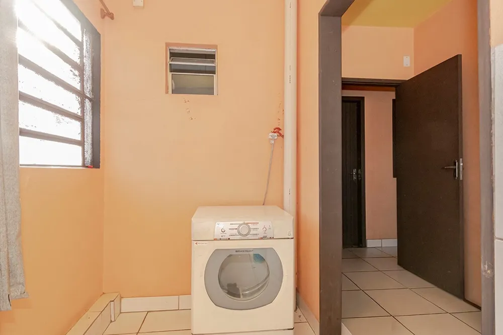 Casa para venda no bairro São Sebastião em Porto Alegre