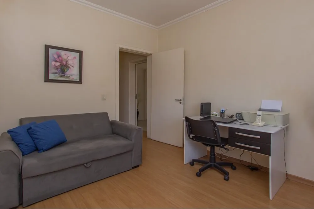 Casa para venda no bairro Vila Ipiranga em Porto Alegre
