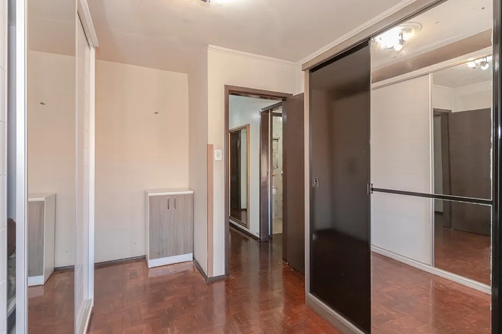 Casa para venda no bairro São Sebastião em Porto Alegre